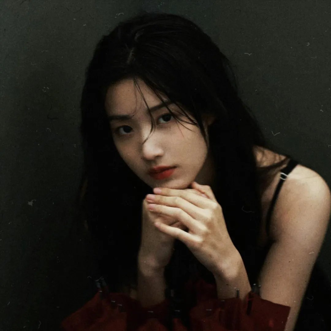 凝视蕾妮玛莉佛森